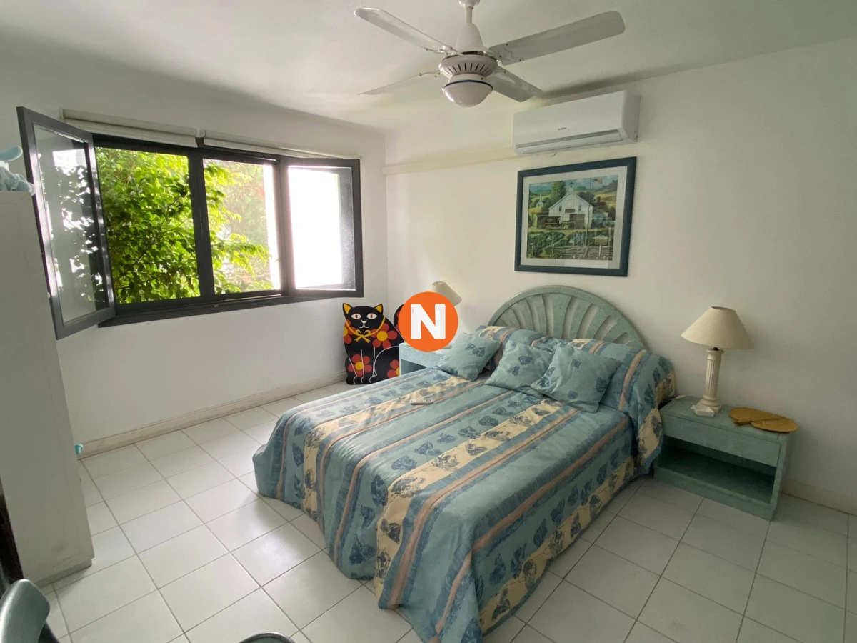 Casa Ref.205176 - Casa en Venta y Alquiler, Rincón del Indio, Punta del Este, 4 Dormitorios.