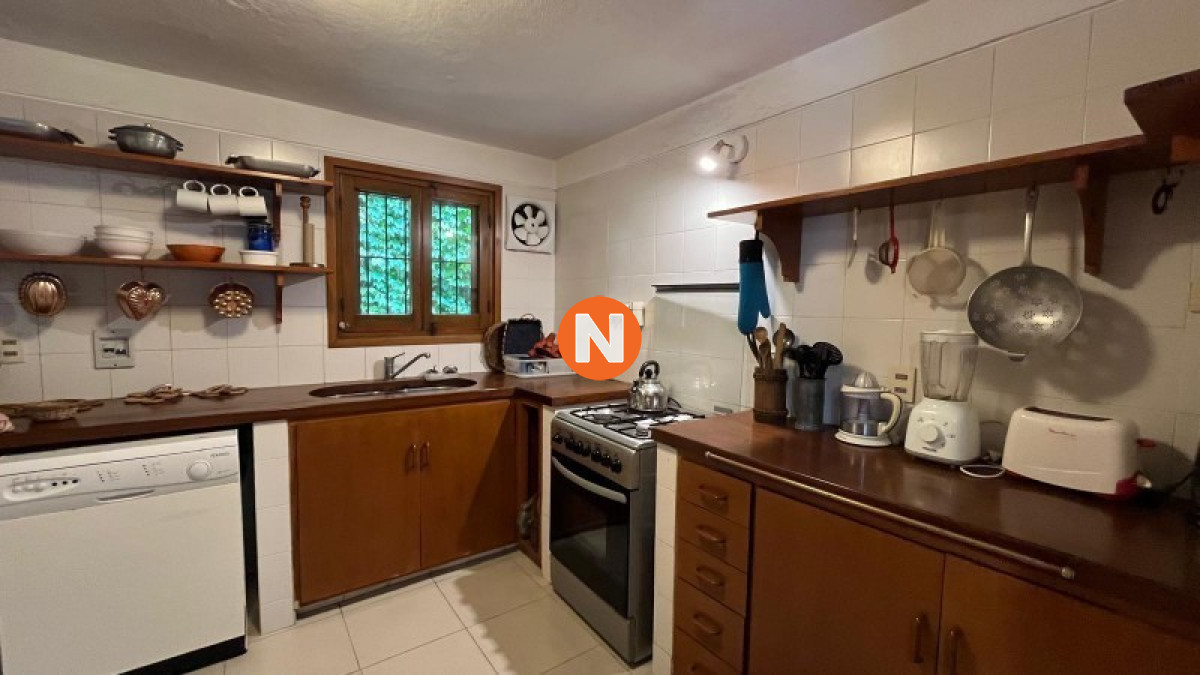 Casa Ref.223502 - Casa en Venta, 6 dormitorios, La Barra