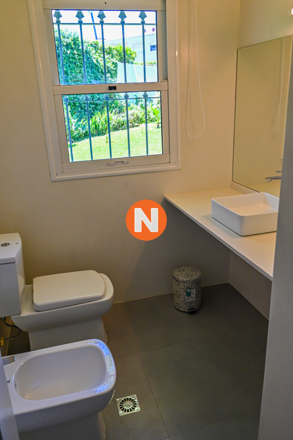 Casa Ref.208983 - Casa en Venta, Mansa, Punta del Este, 3 Dormitorios.