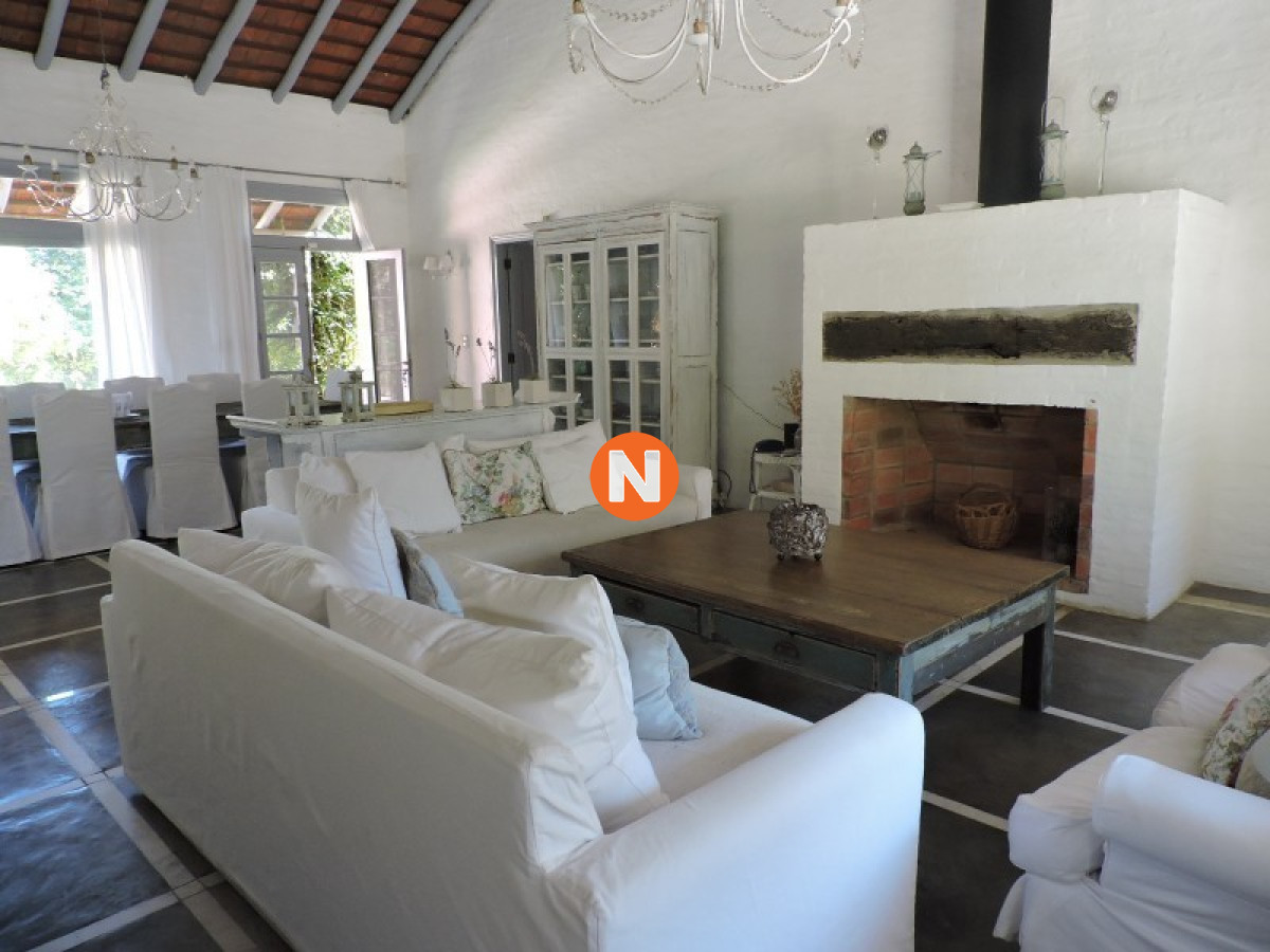 Casa Ref.223506 - Casa en Venta, 7 dormitorios, Punta del Este