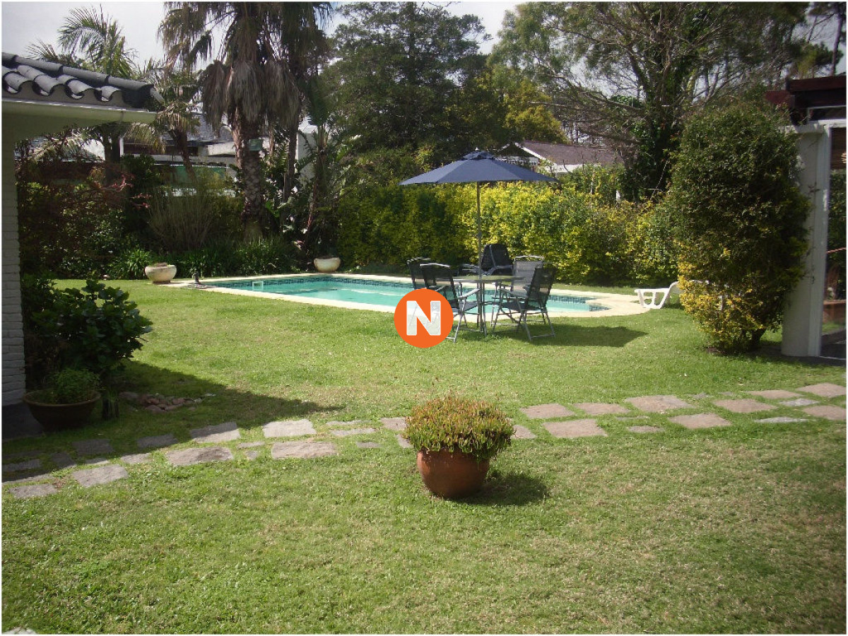 Casa Ref.207154 - Casa en Venta, Mansa, Punta del Este, 3 Dormitorios.