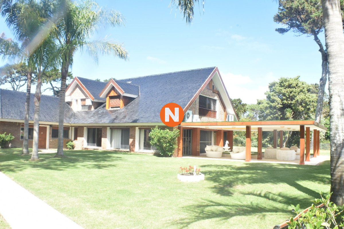 Casa Ref.213585 - UNA DE LAS MEJORES CASAS EN ZONA DE LUGANO