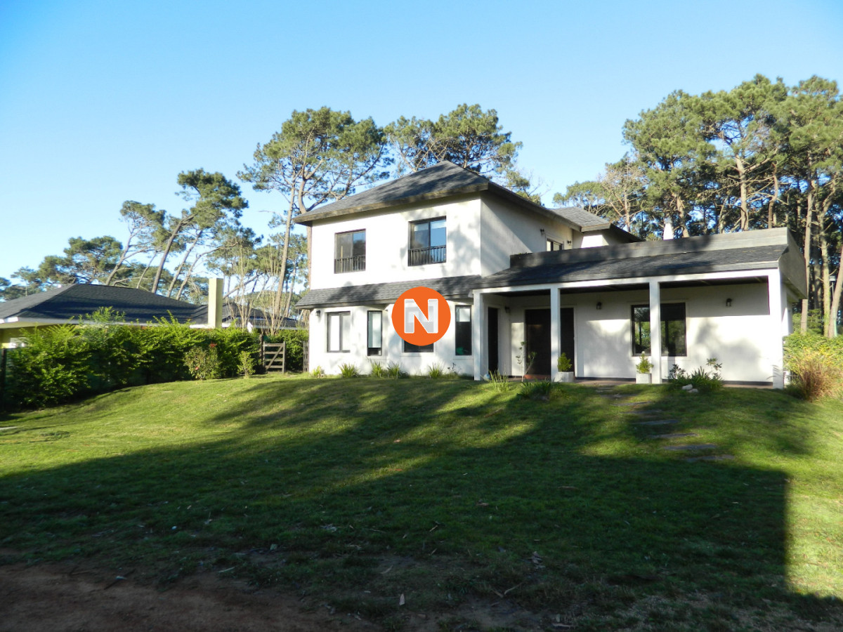 Casa Ref.224826 - Casa en Venta barrio La Arbolada