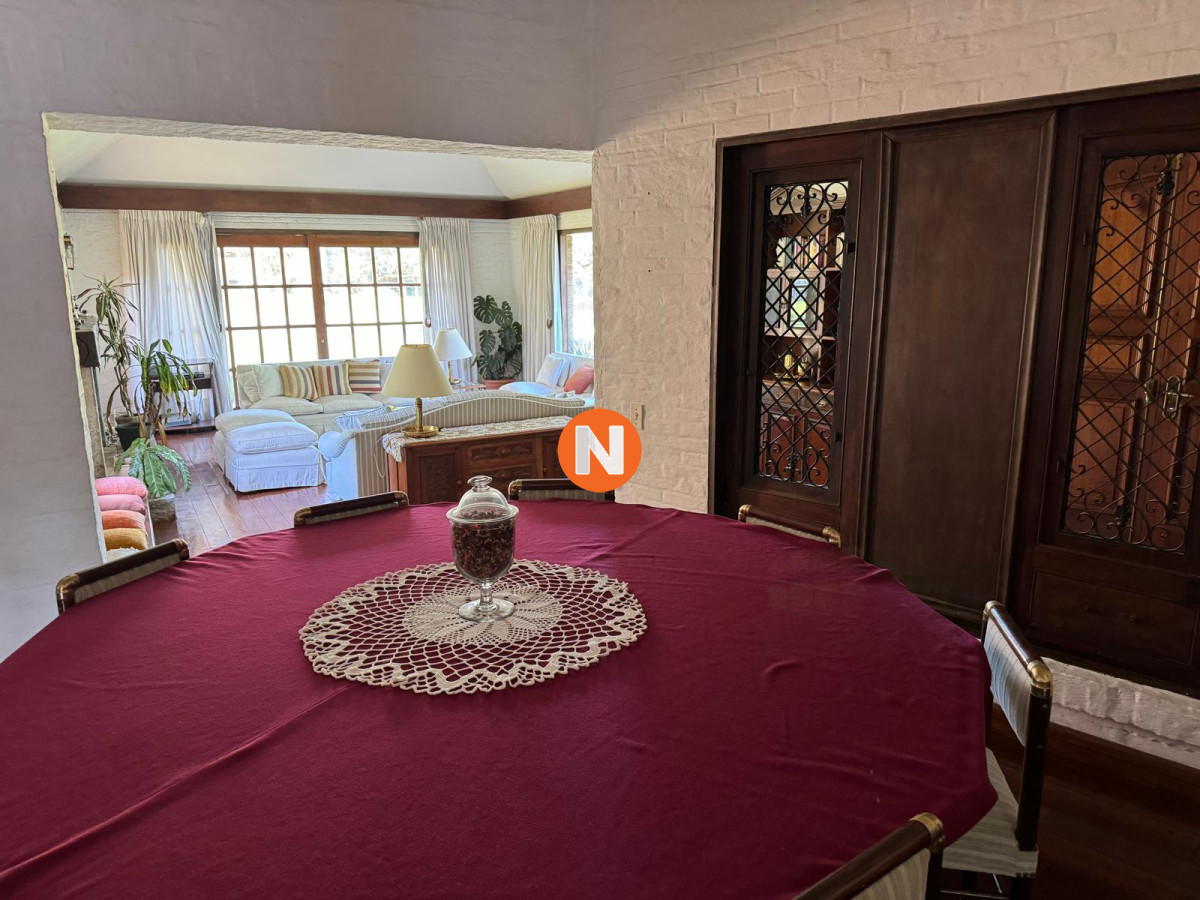 Casa Ref.205372 - Casa alquiler de temporada Golf, Punta del Este, 4 Dormitorios.