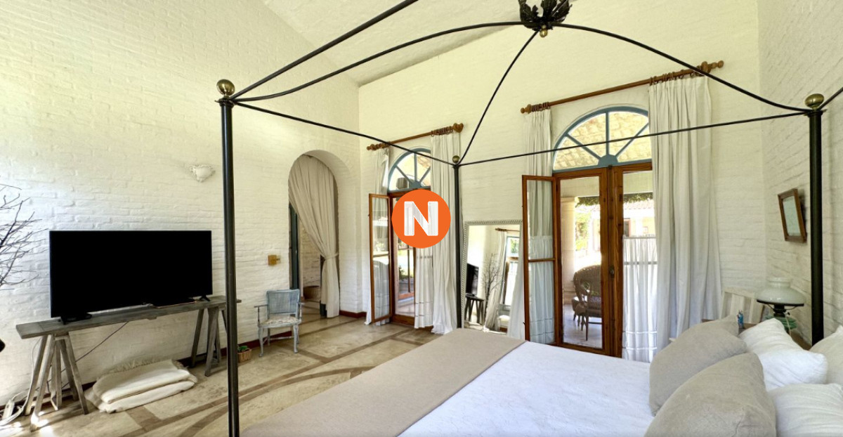 Casa Ref.223601 - Venta de Casa 3 DORMITORIOS en RINCON DEL INDIO, PLAYA BRAVA PUNTA DEL ESTE. 