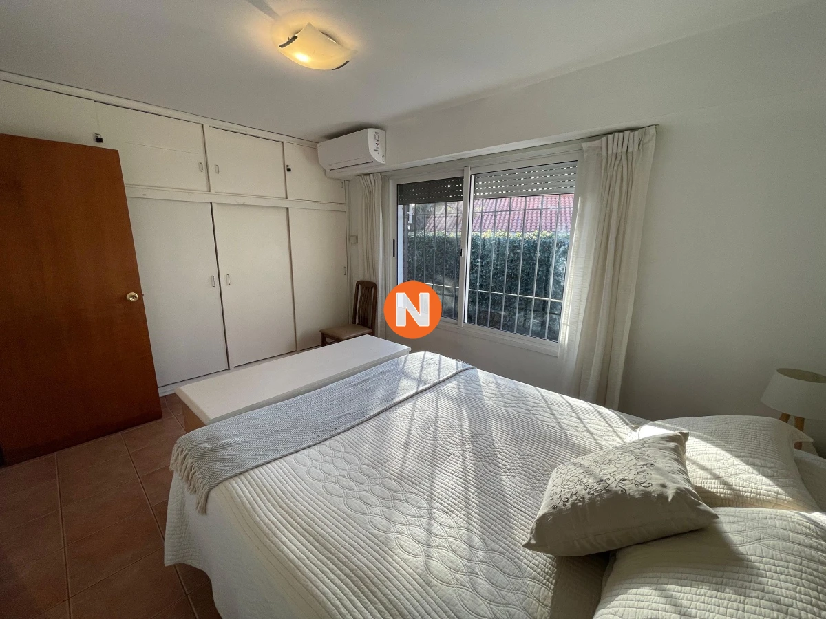 Casa Ref.208035 - Casa en Venta y Alquiler, Mansa, Punta del Este, 4 Dormitorios.