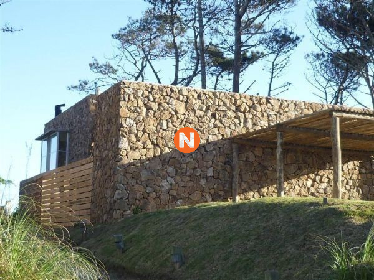 Casa Ref.223504 - Apartamento en Venta, 4 dormitoritos, La Barra