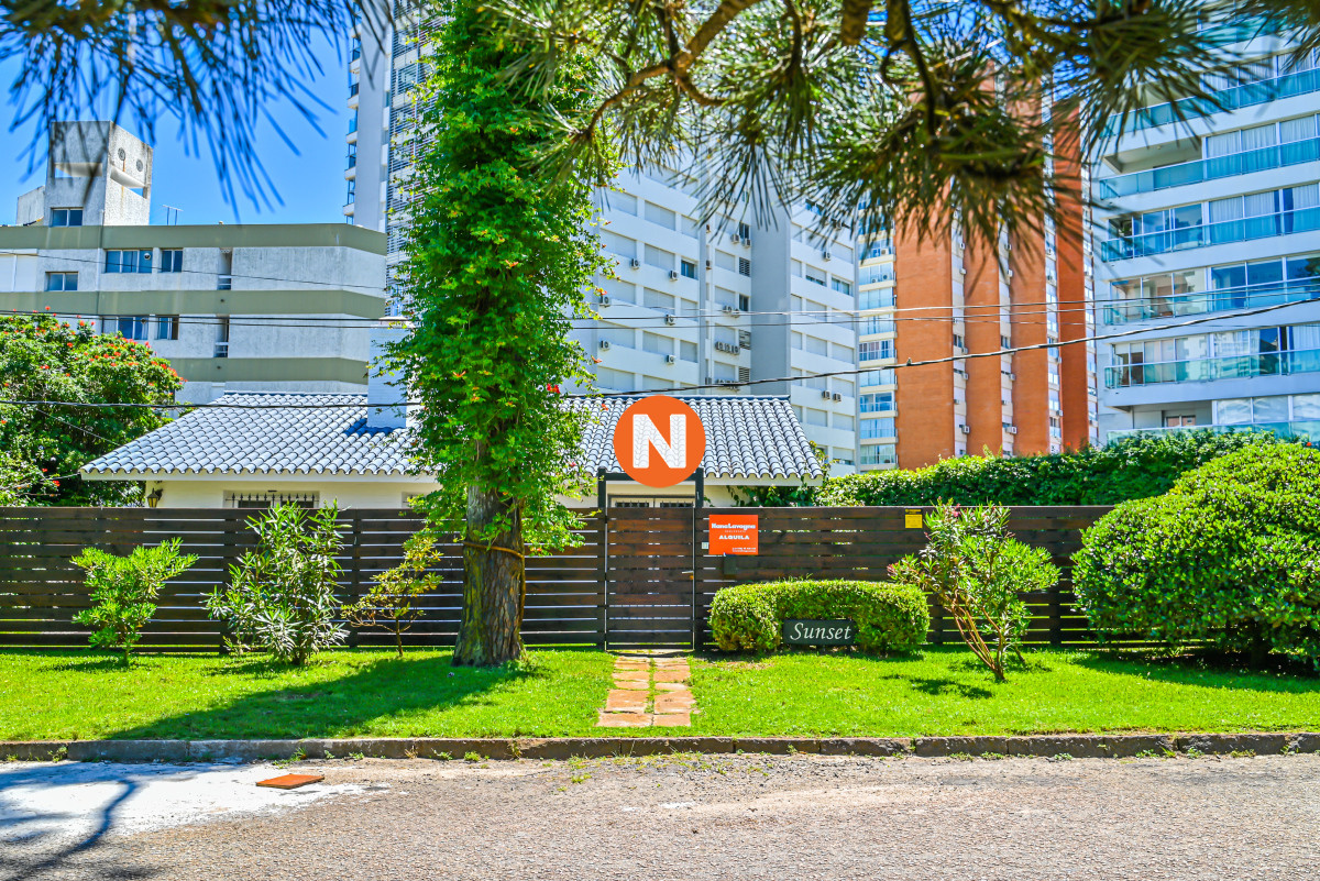 Casa Ref.208983 - Casa en Venta, Mansa, Punta del Este, 3 Dormitorios.