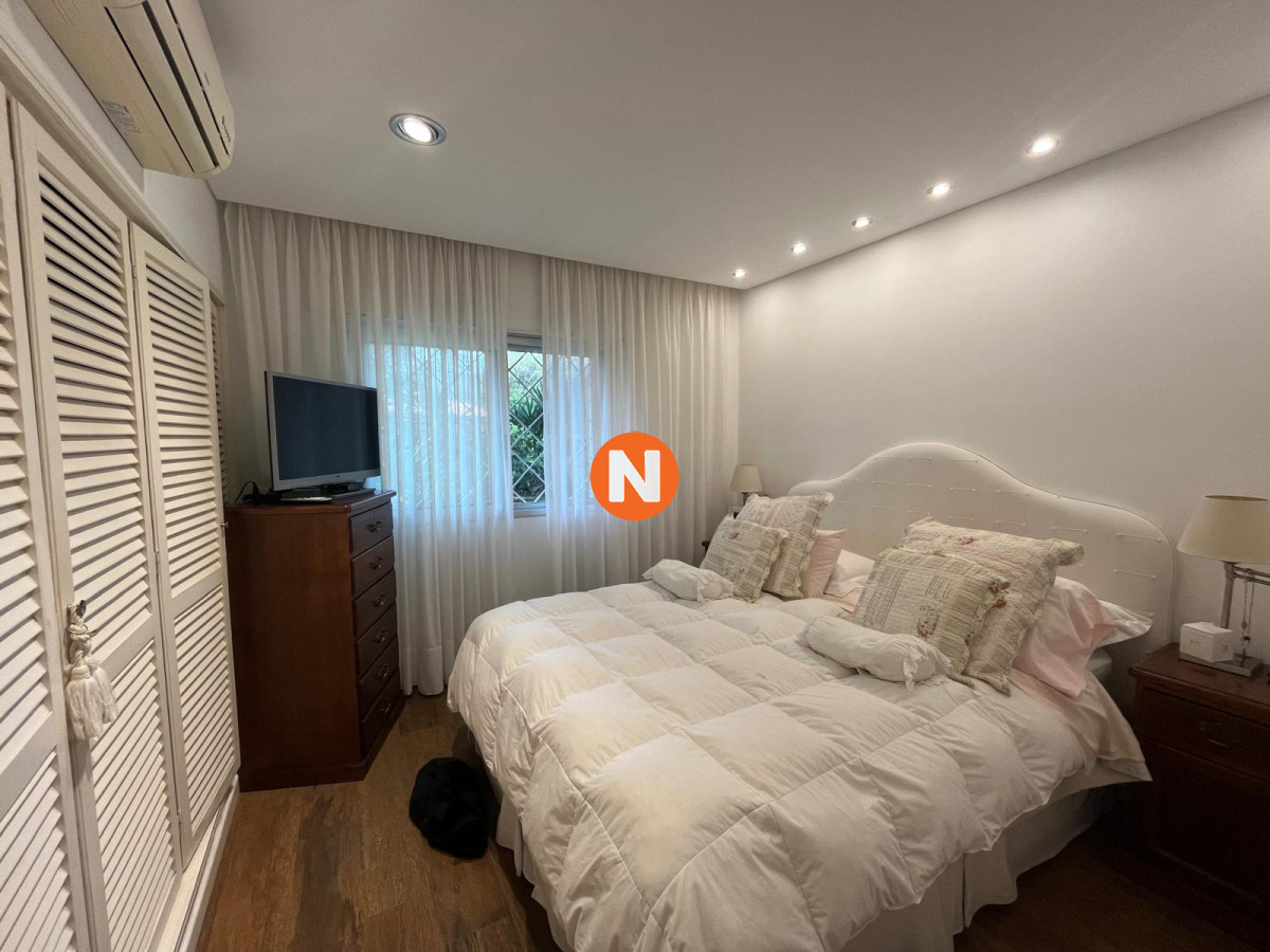 Casa Ref.223861 - Venta de casa de 4 dormitorios en Cantegril