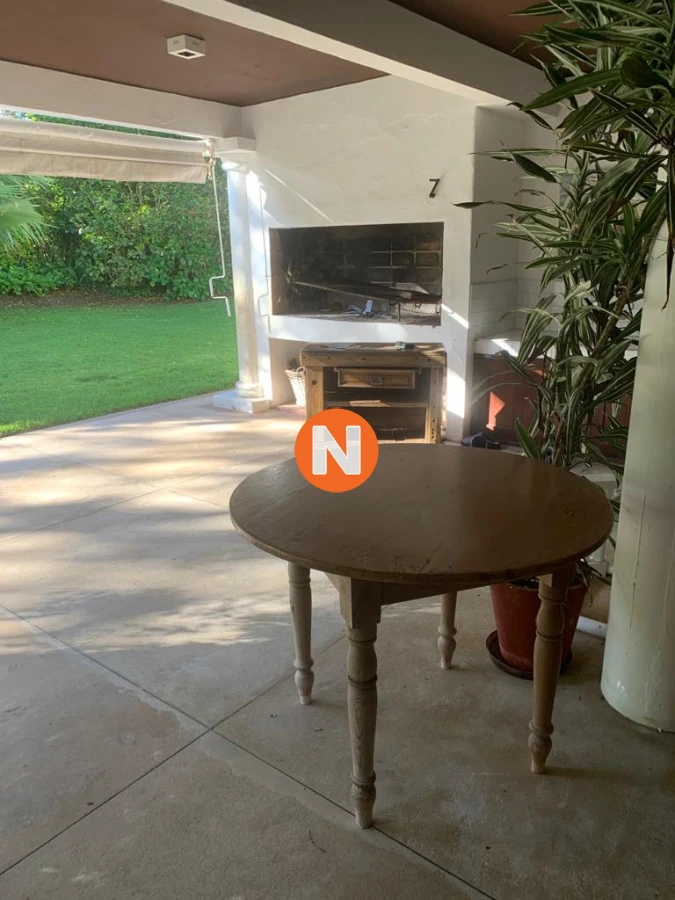Casa Ref.205225 - Casa en Venta Lugano, Punta del Este, 6 Dormitorios.