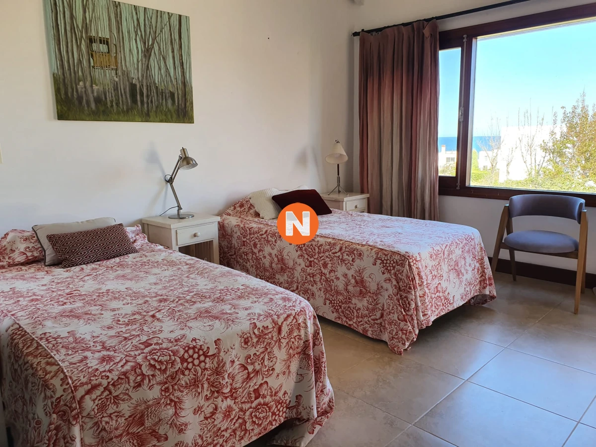 Casa Ref.219433 - Casa en Montoya de 5 dormitorios