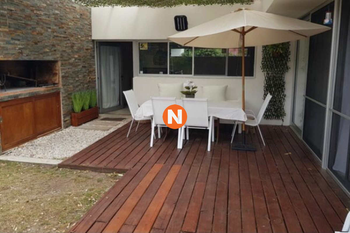 Casa Ref.219757 - La casa en barrio muy privilegiado por su tranquilidad