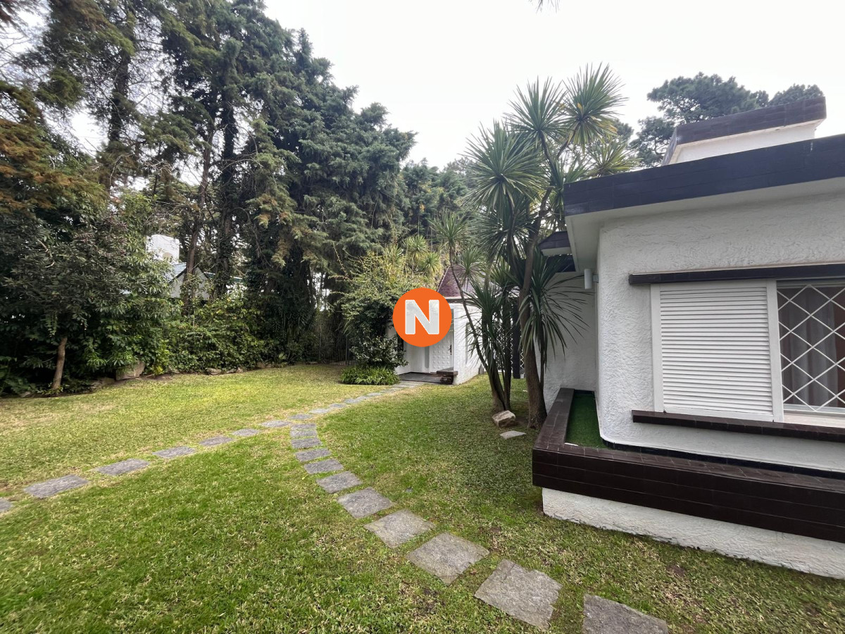 Casa Ref.223861 - Venta de casa de 4 dormitorios en Cantegril