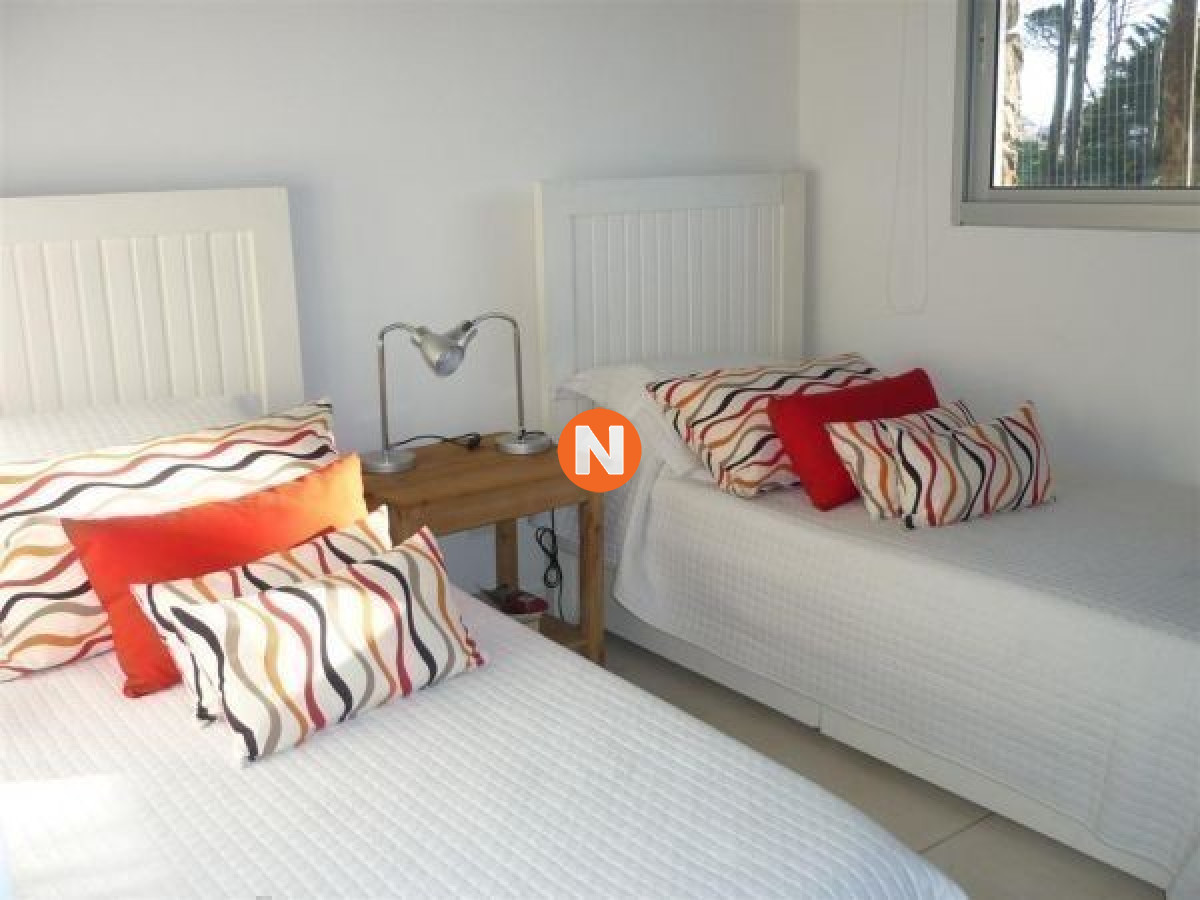 Casa Ref.223504 - Apartamento en Venta, 4 dormitoritos, La Barra