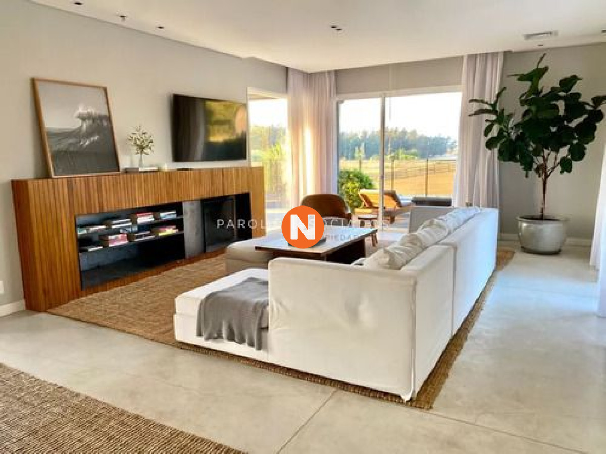 Casa Ref.223115 - Casa en Venta en El Quijote