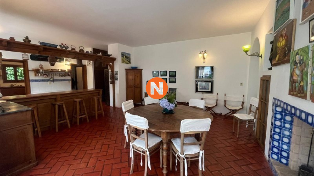 Casa Ref.223502 - Casa en Venta, 6 dormitorios, La Barra