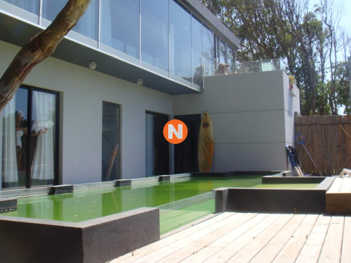 Casa Ref.208188 - VENTA DE CASA DE 4 DORMITORIOS EN BALENEARIO BUENOS AIRES MANANTIALES 