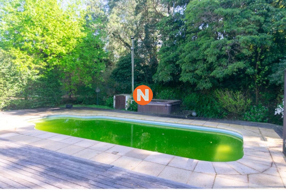 Casa Ref.221820 - Casa en Venta, 4 dormitorios