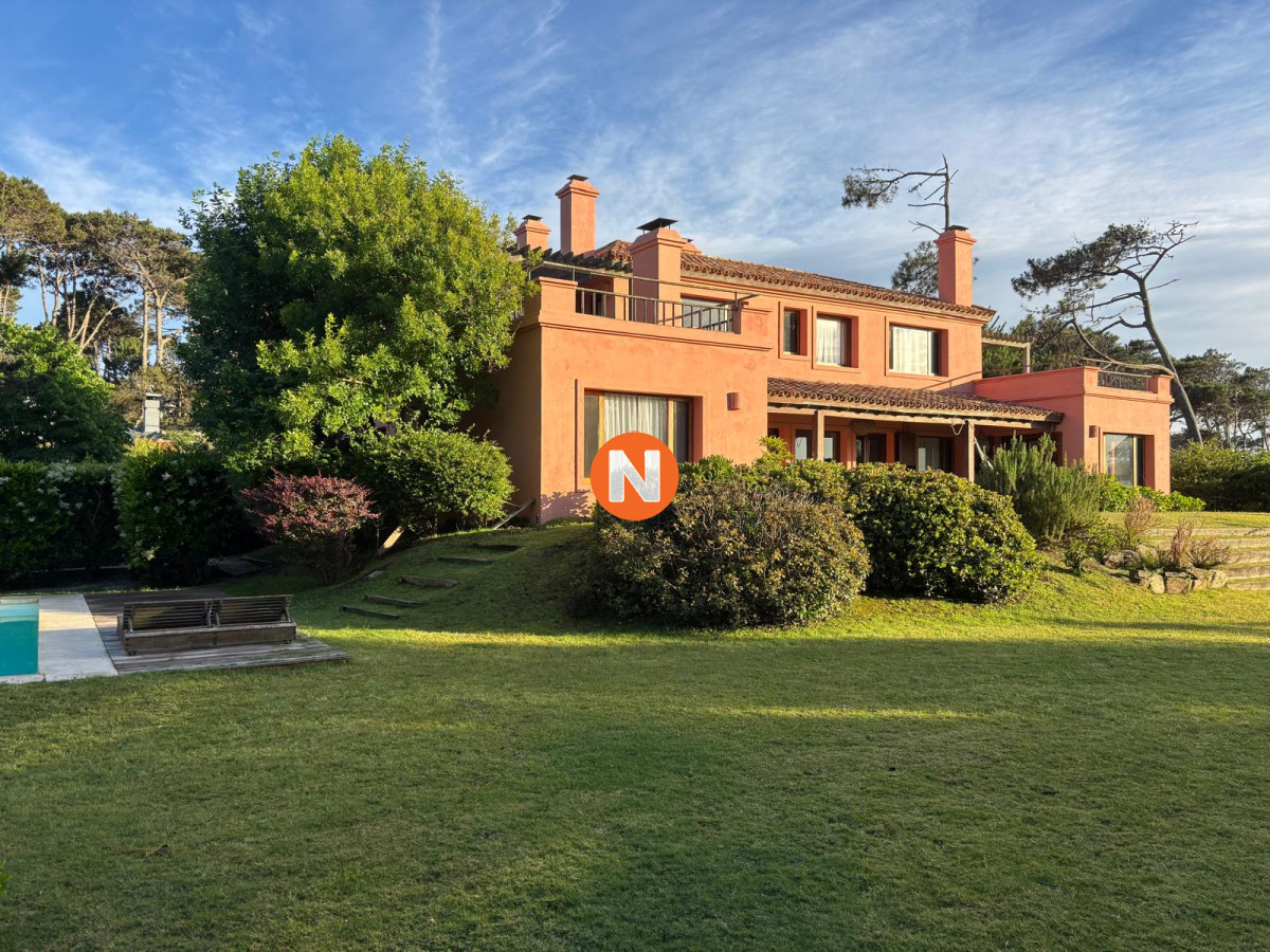 Casa Ref.219433 - Casa en Montoya de 5 dormitorios