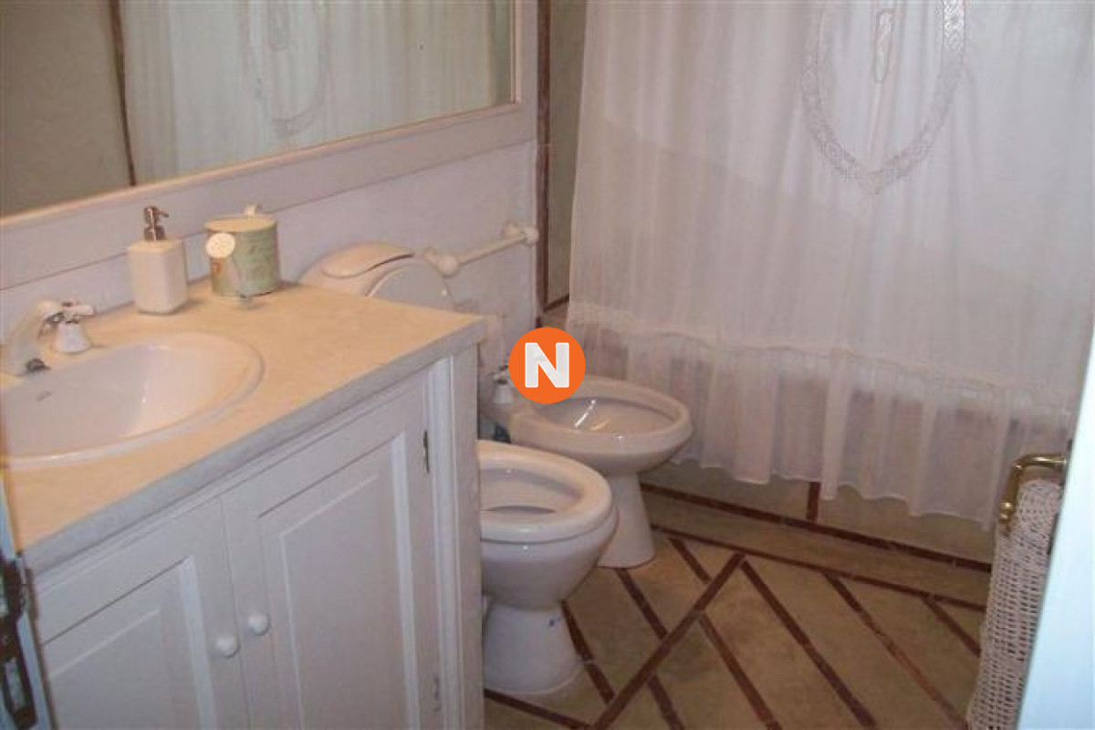 Casa Ref.223506 - Casa en Venta, 7 dormitorios, Punta del Este