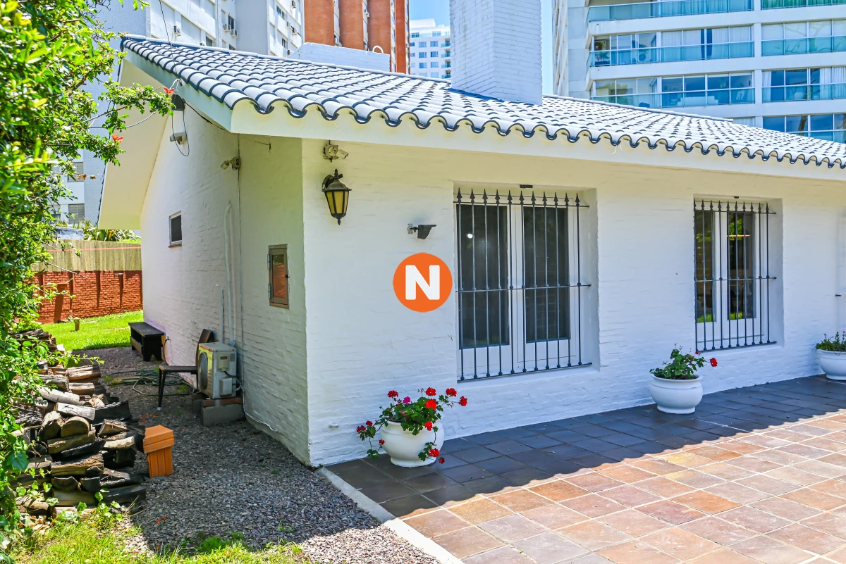 Casa Ref.208983 - Casa en Venta, Mansa, Punta del Este, 3 Dormitorios.