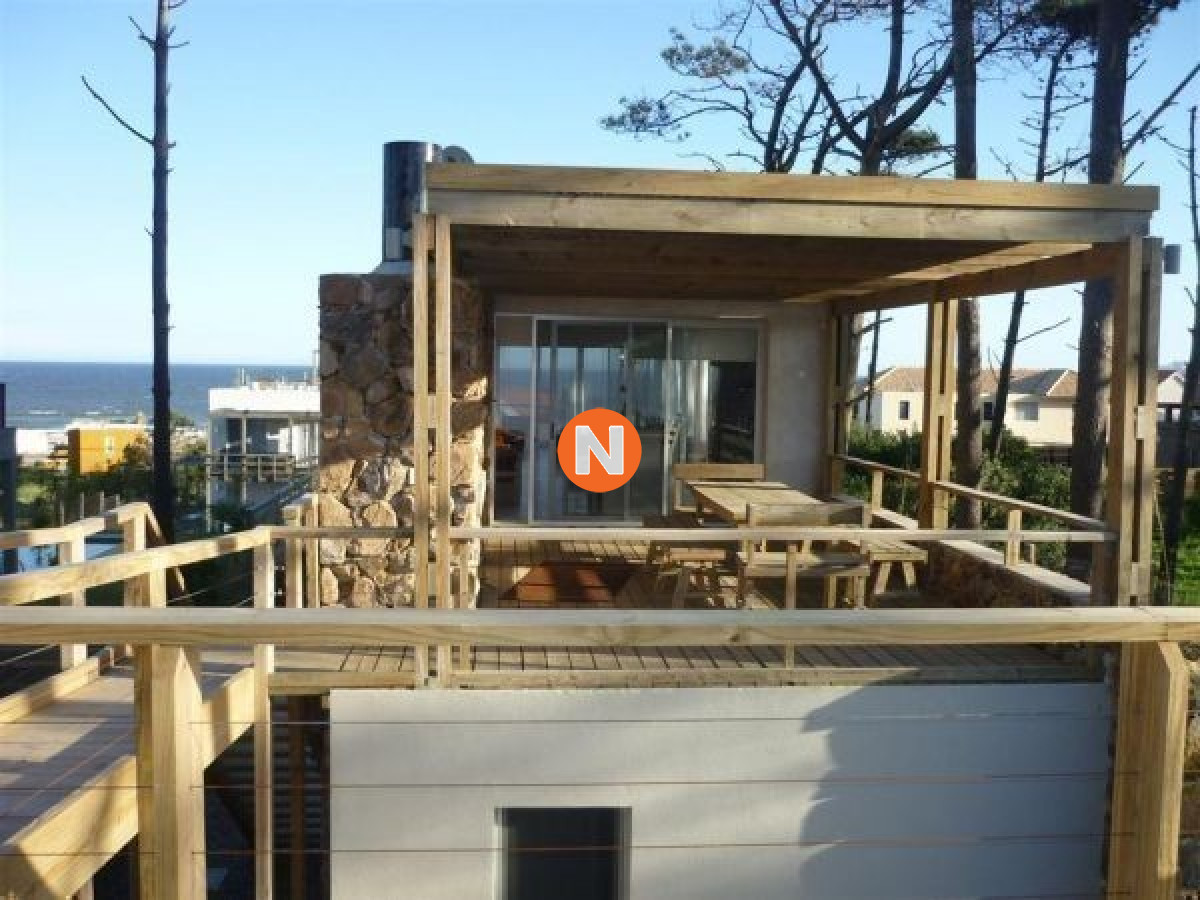 Casa Ref.223504 - Apartamento en Venta, 4 dormitoritos, La Barra