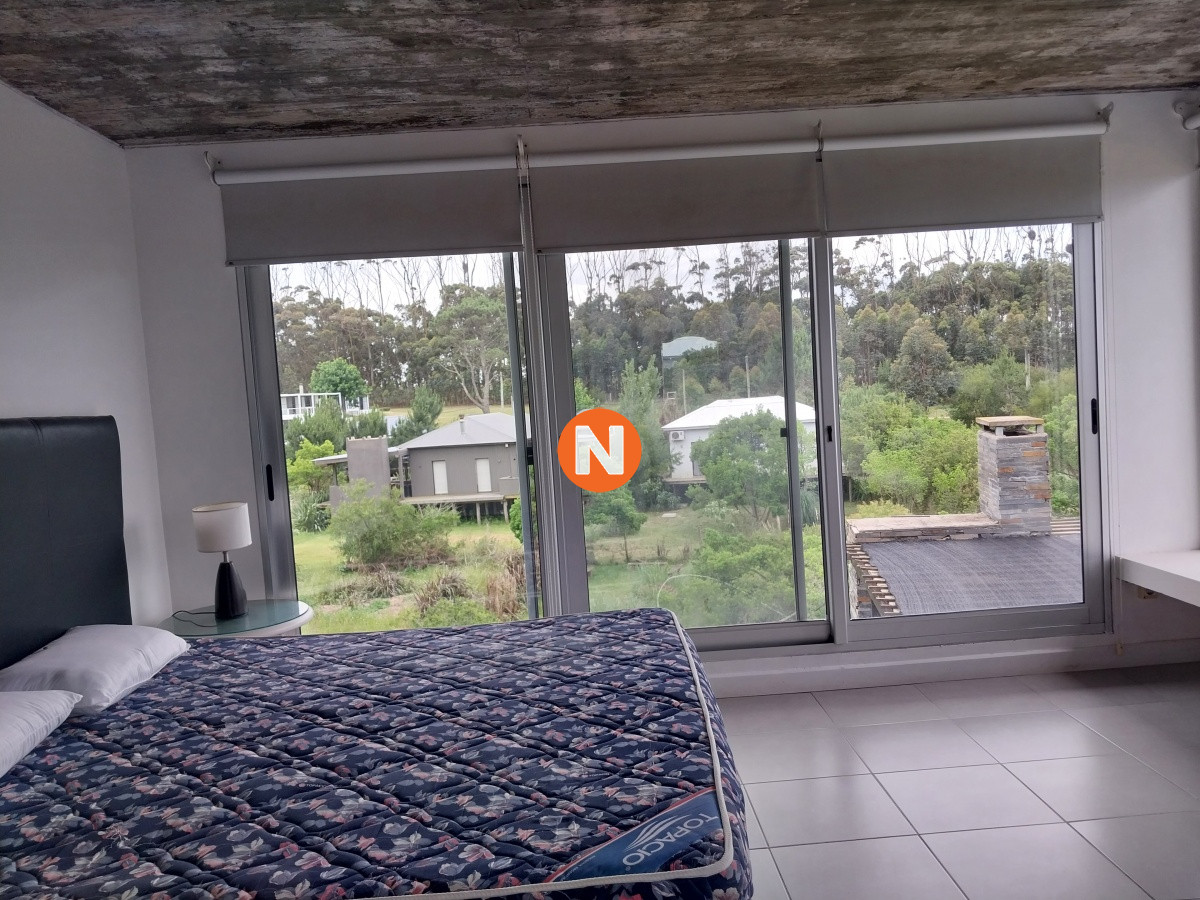 Casa Ref.214376 - Gran oportunidad en Pueblo San Vicente. venta , alquiler anual