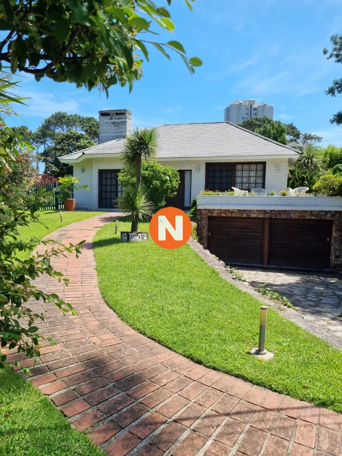 Casa Ref.220164 - Casa a la venta de 5 dormitorios en Punta del Este