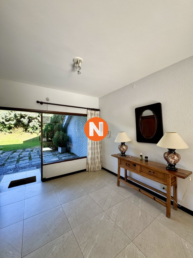Casa Ref.209609 - Casa en Venta, Pinares, Punta del Este, 4 Dormitorios.