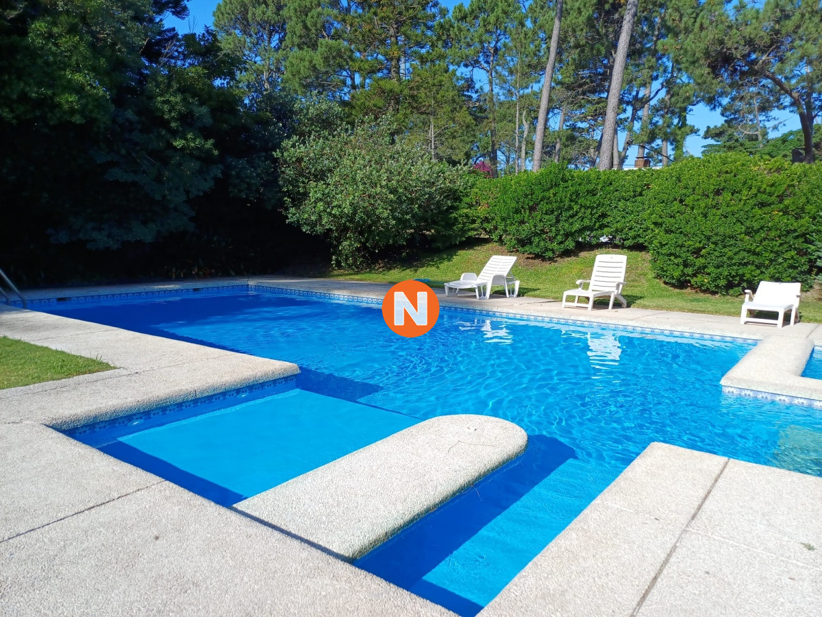 Casa Ref.219052 - Magnífica Residencia a metros de la Playa Mansa