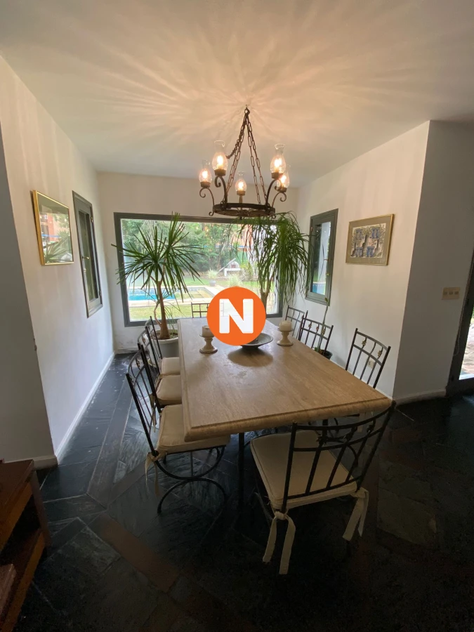 Casa Ref.205176 - Casa en Venta y Alquiler, Rincón del Indio, Punta del Este, 4 Dormitorios.