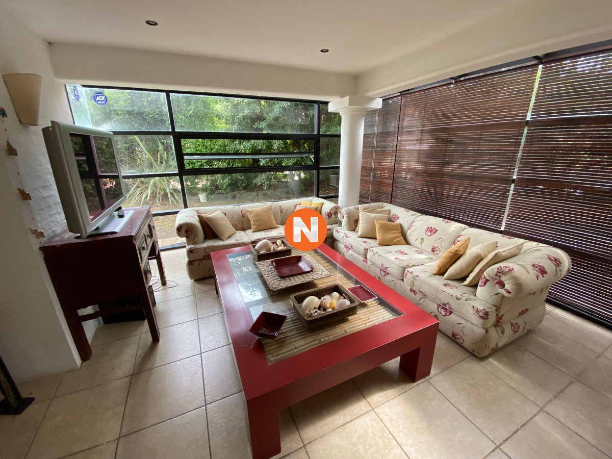 Casa Ref.205176 - Casa en Venta y Alquiler, Rincón del Indio, Punta del Este, 4 Dormitorios.