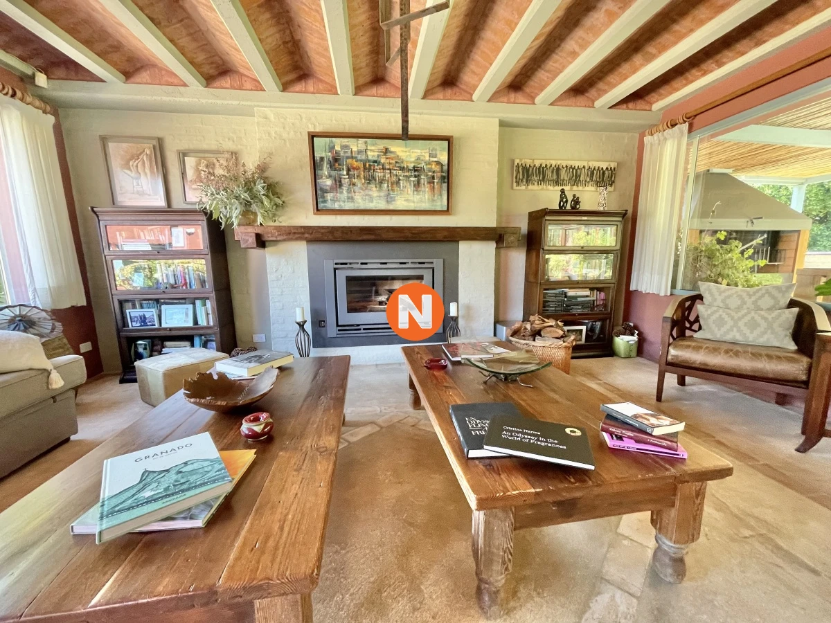 Casa Ref.220551 - VENTA DE CASA DE 3 DORMITORIOS Y SERVICIO EN RINCON DEL INDIO PUNTA DEL ESTE