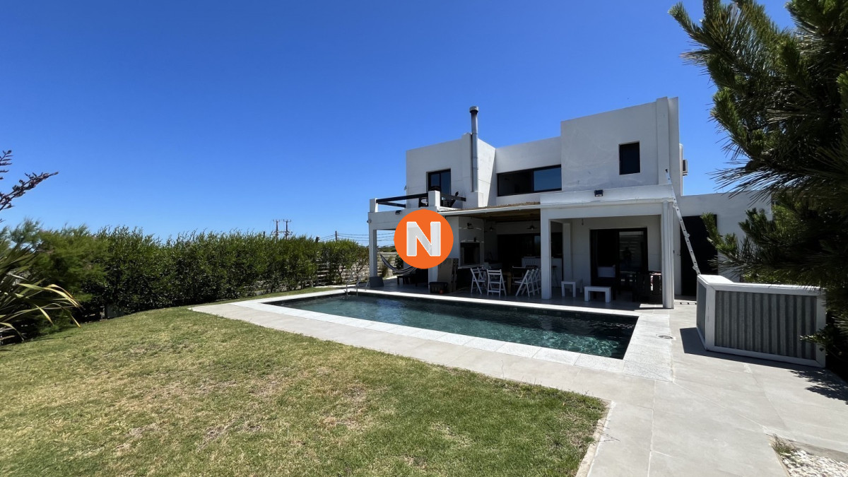 Casa Ref.223503 - Casa en Venta, 5 dormitorios, La Barra