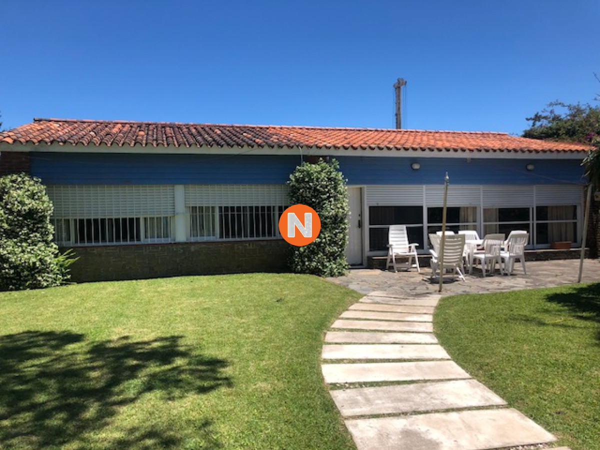 Casa Ref.214457 - CASA EN VENTA EN PUNTA DEL ESTE  EN PLAYA MANSA
