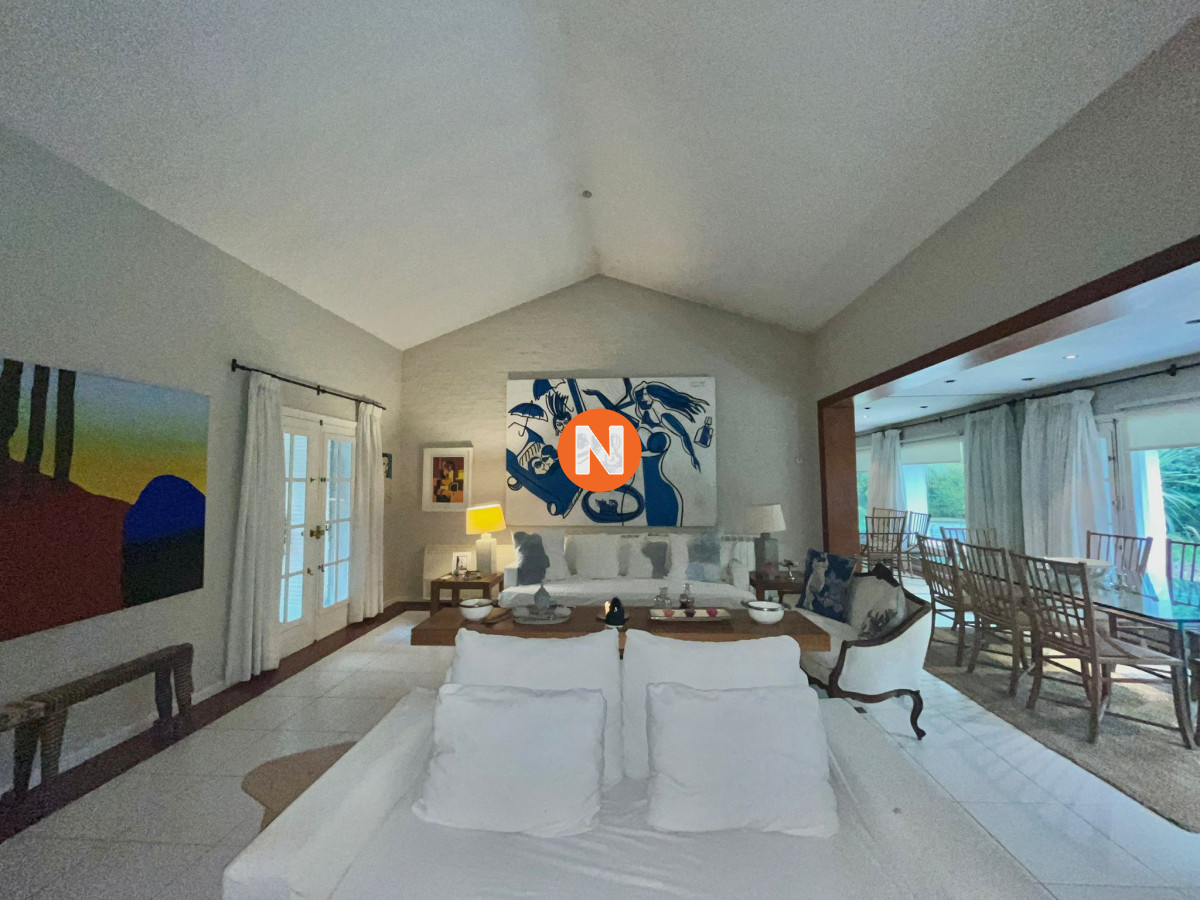 Casa Ref.207154 - Casa en Venta, Mansa, Punta del Este, 3 Dormitorios.