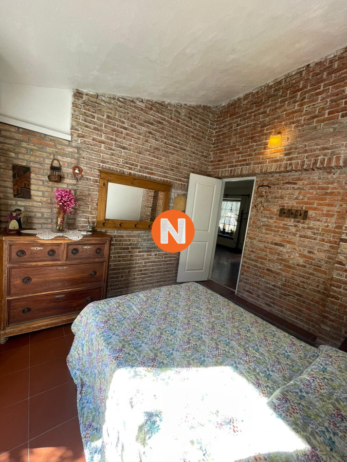 Casa Ref.219418 - En venta casa de 3 dormitorios más dependencia, brava, Punta del Este