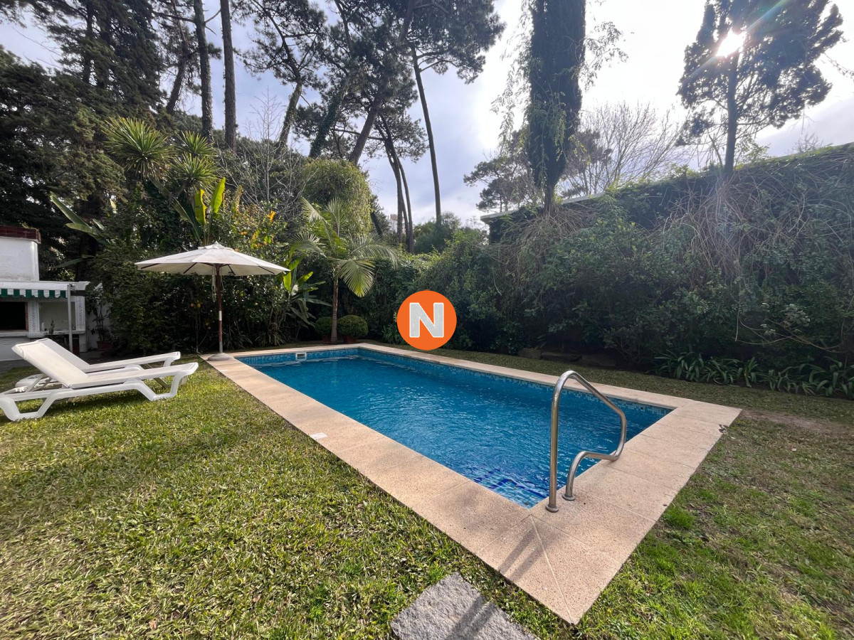 Casa Ref.223861 - Venta de casa de 4 dormitorios en Cantegril