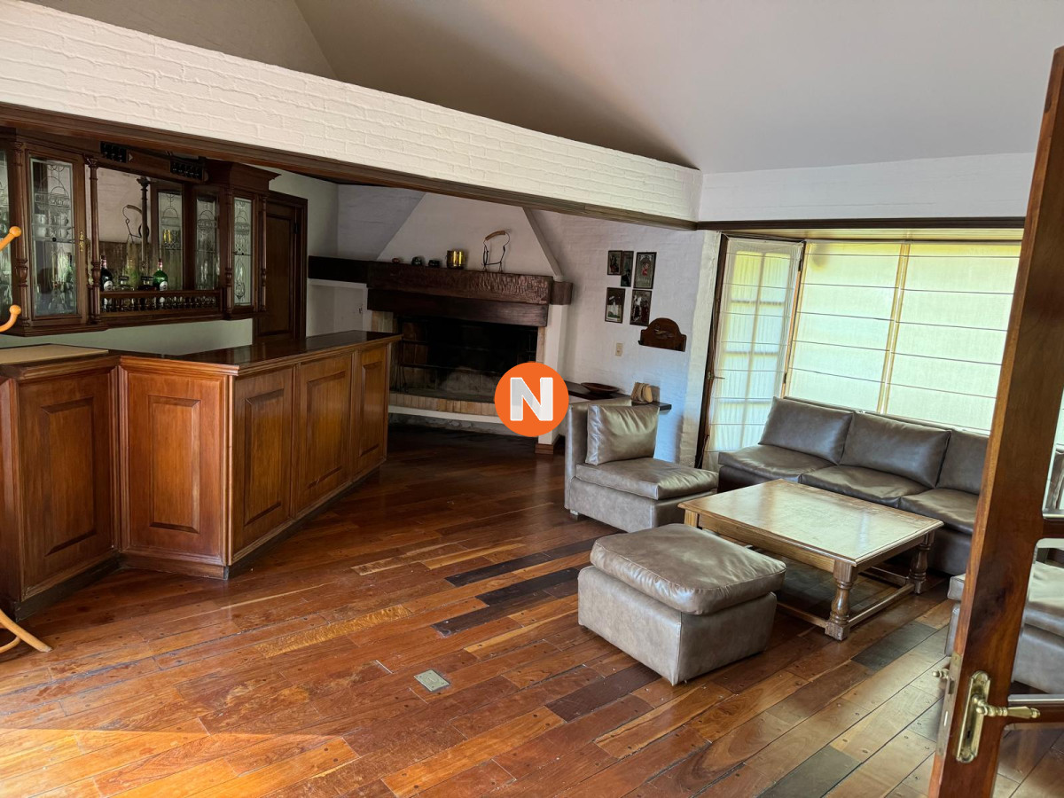 Casa Ref.205372 - Casa alquiler de temporada Golf, Punta del Este, 4 Dormitorios.