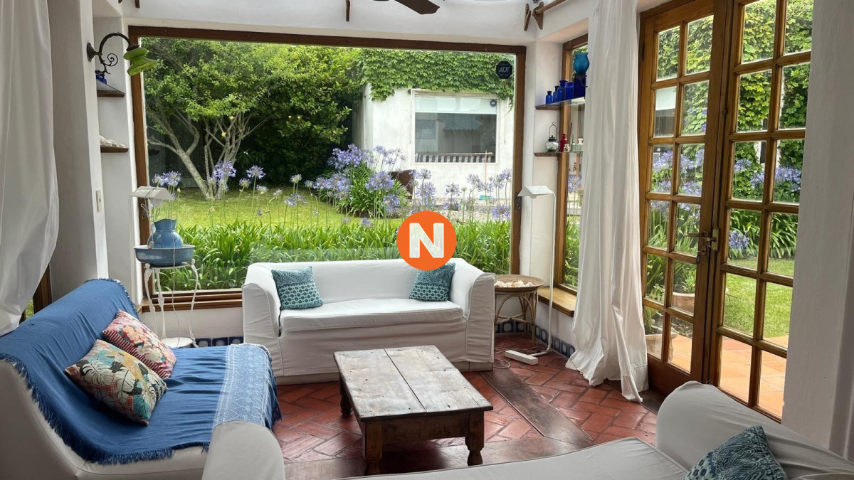 Casa Ref.223502 - Casa en Venta, 6 dormitorios, La Barra