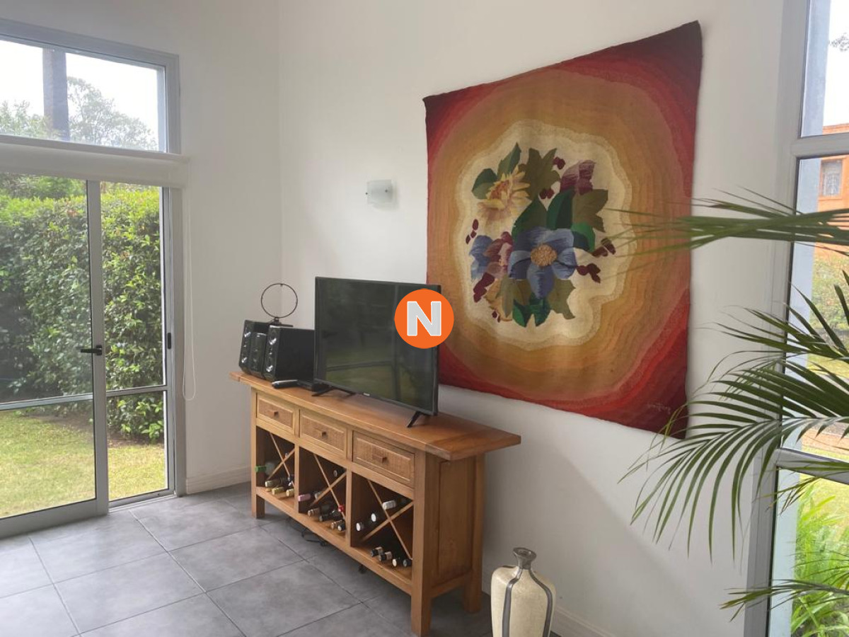 Casa Ref.217116 - Casa en Venta en LA Arbolada, Punta del Este 4 Suites