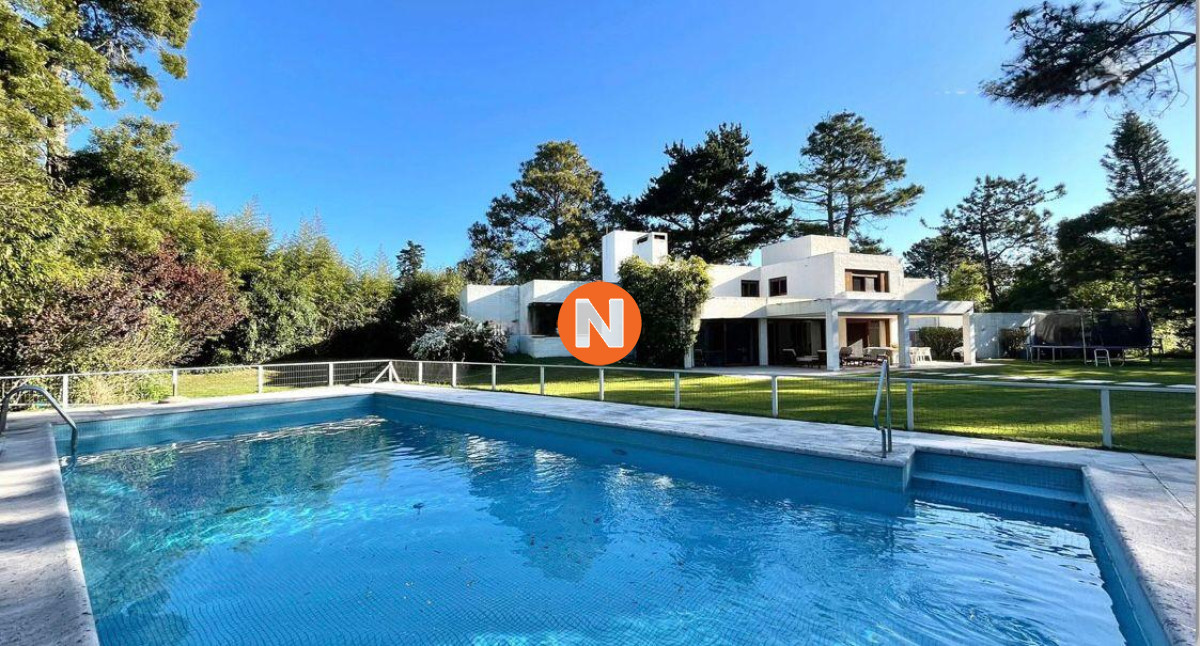 Casa Ref.223965 - Impresionante casa en Alquiler. En el Golf