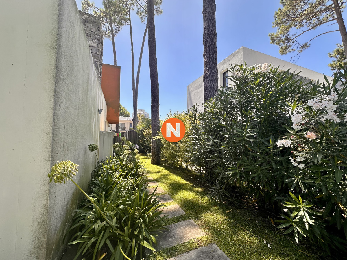 Casa Ref.223253 - Casa en venta en barrio privado, Punta del Este