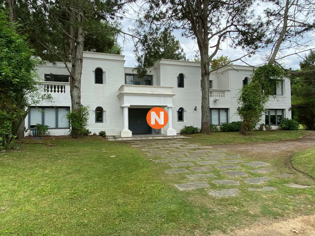 Casa Ref.205176 - Casa en Venta y Alquiler, Rincón del Indio, Punta del Este, 4 Dormitorios.