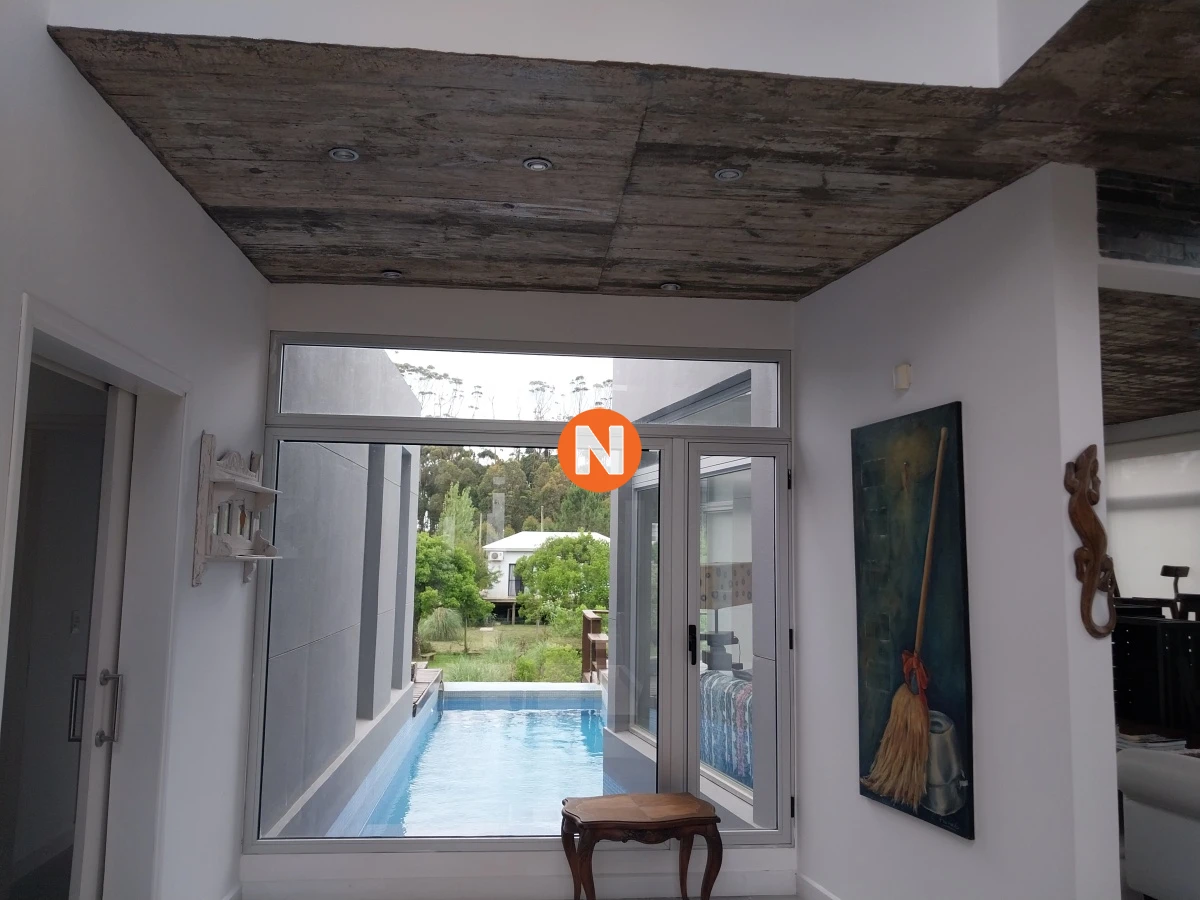 Casa Ref.214376 - Gran oportunidad en Pueblo San Vicente. EN VENTA