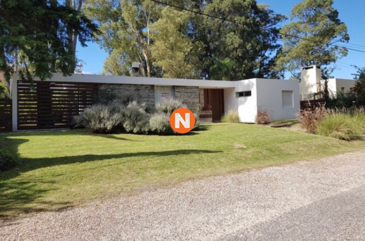 Casa Ref.219757 - La casa en barrio muy privilegiado por su tranquilidad