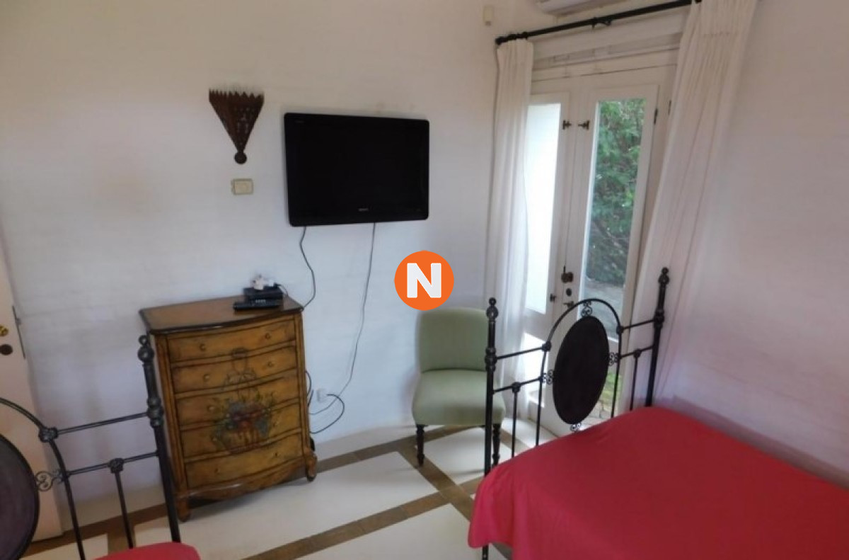 Casa Ref.218030 - Casa a la Venta, 4 dormitorios, La Barra