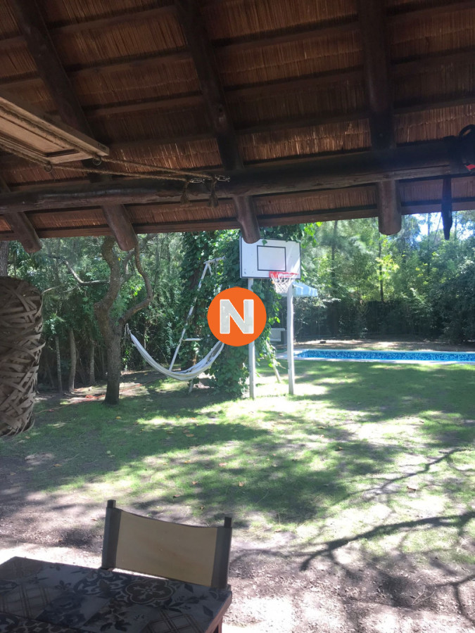 Casa Ref.223439 - Oportunidad Casa 4 dormitorios en Pinares 