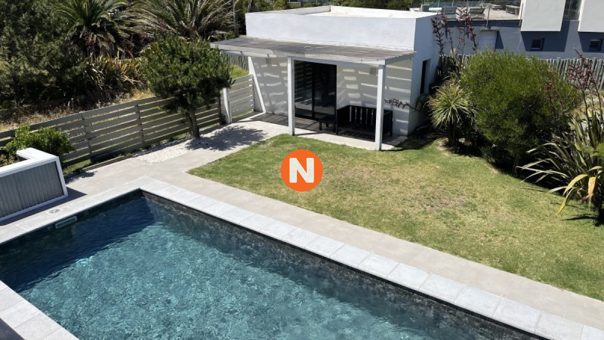 Casa Ref.223503 - Casa en Venta, 5 dormitorios, La Barra