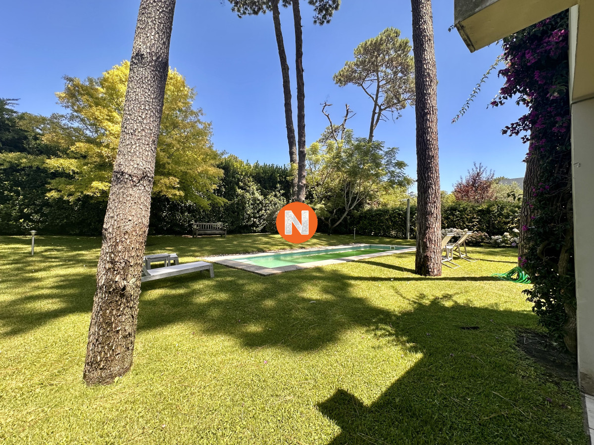 Casa Ref.223253 - Casa en venta en barrio privado, Punta del Este